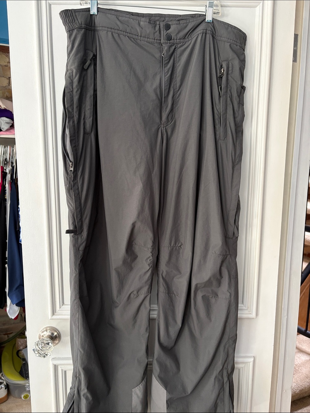White Sierra Men's Gray Ski & Snowboard Pants